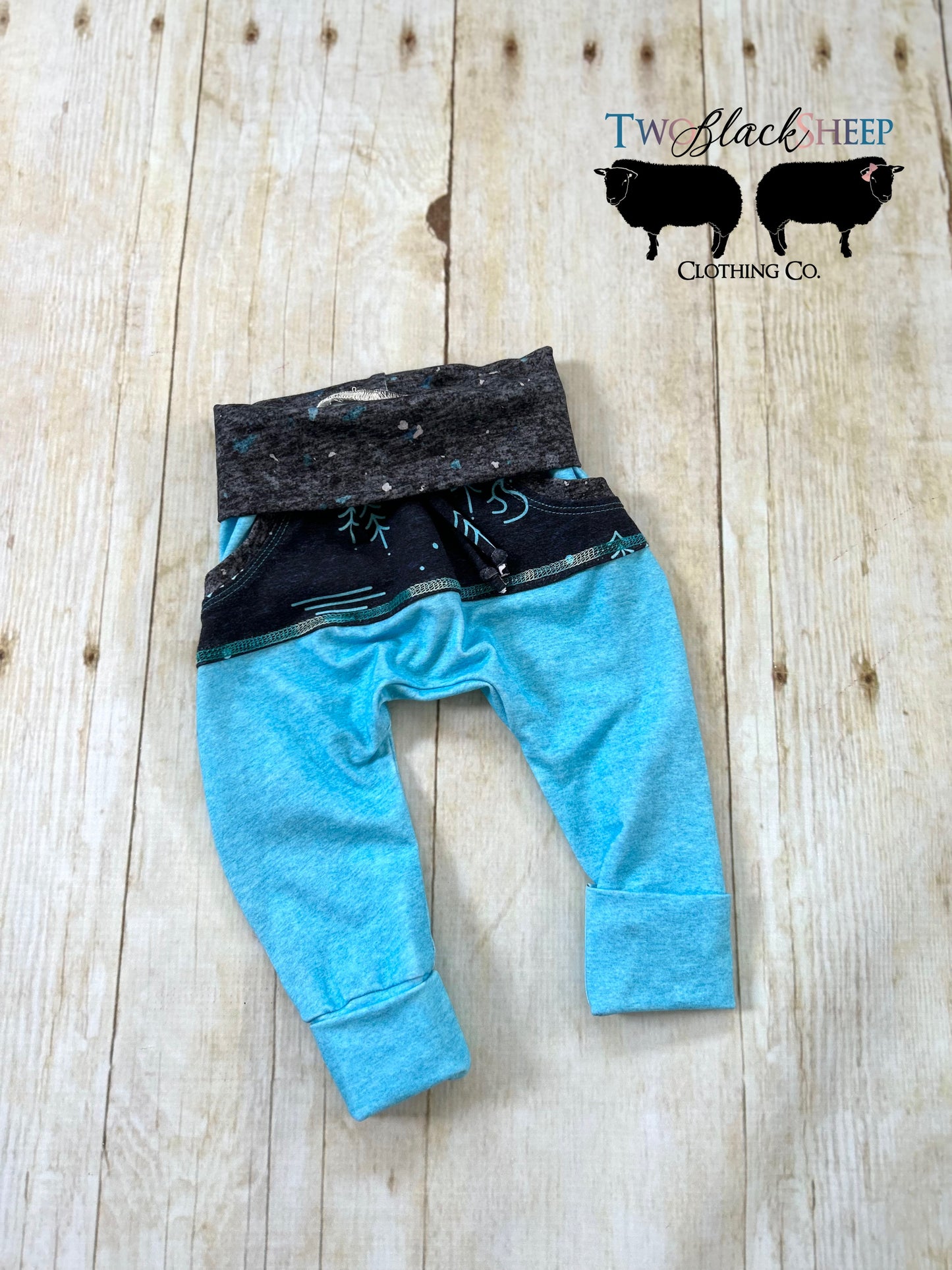 3-12m GWM Variegated Blue Drop Crotch Pants with Kangaroo Pocket